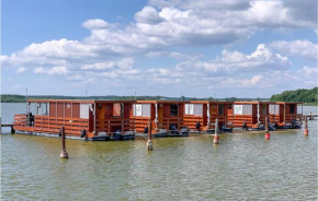 Cozy Ship In Neuruppin With House Sea View